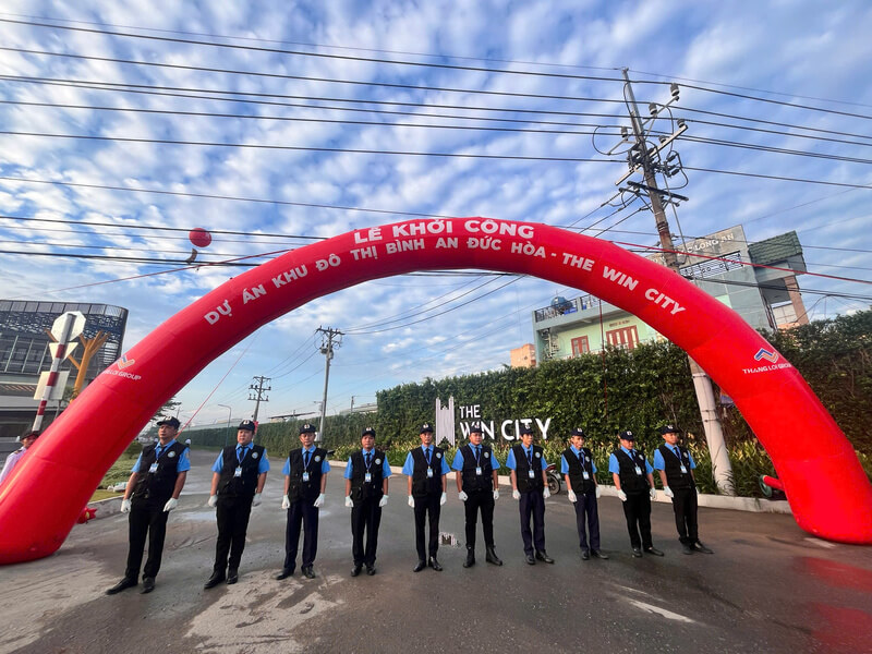 Sơ Mi Xanh Kết Hợp Áo Gile